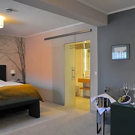 Hotel Ratskeller Wiedenbrueck 4*