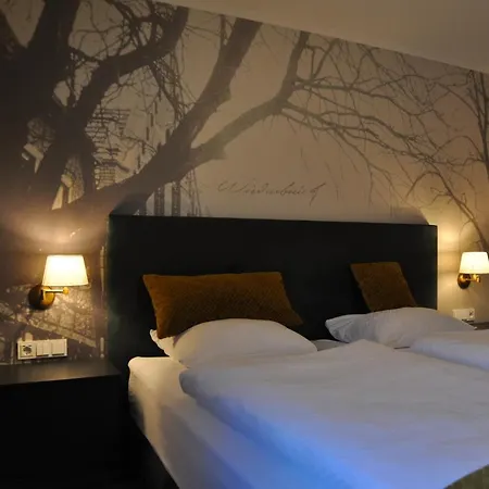 Hotel Ratskeller Wiedenbrück 4*